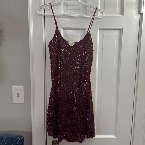 Altar’d state sequins dress - Picture 1 of 3
